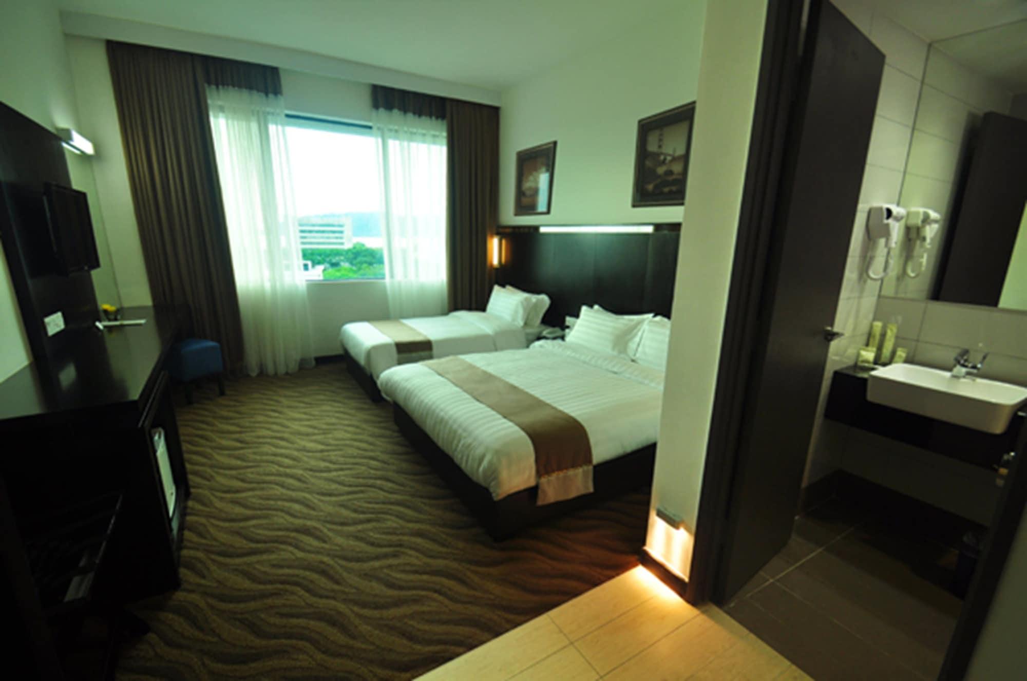 Hotel Dreamtel Kota Kinabalu Zewnętrze zdjęcie